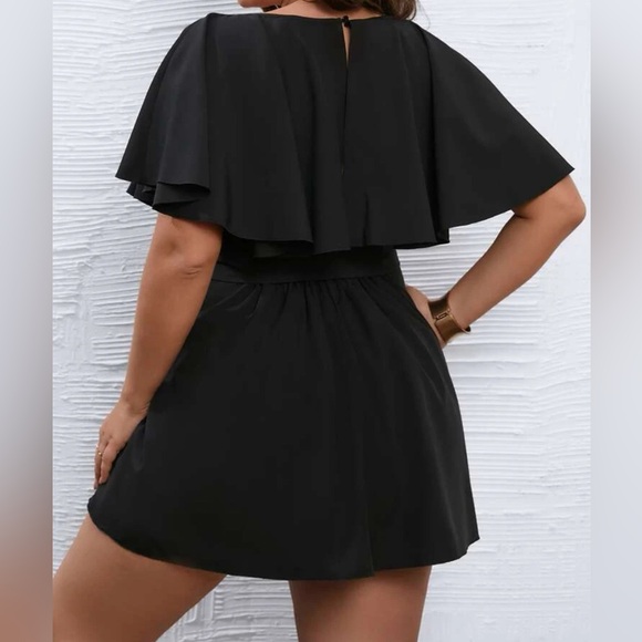 ☀️BNWOT Ruffle Trim Wrap Hem Belted Romper! - Picture 2 of 6